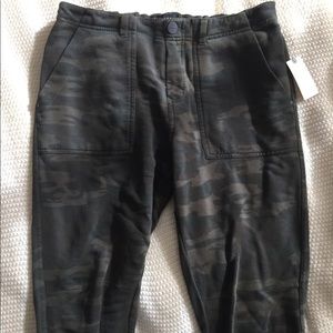 Cammo joggers